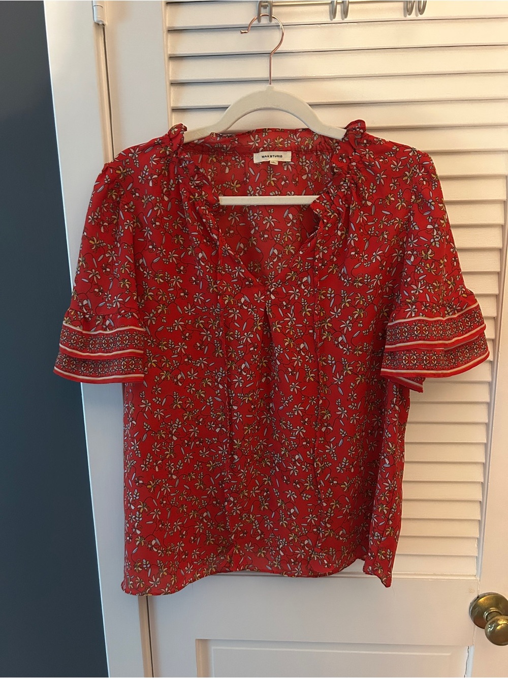 Max Studio Red Floral Ruffle Neck Short Sleeve Blouse